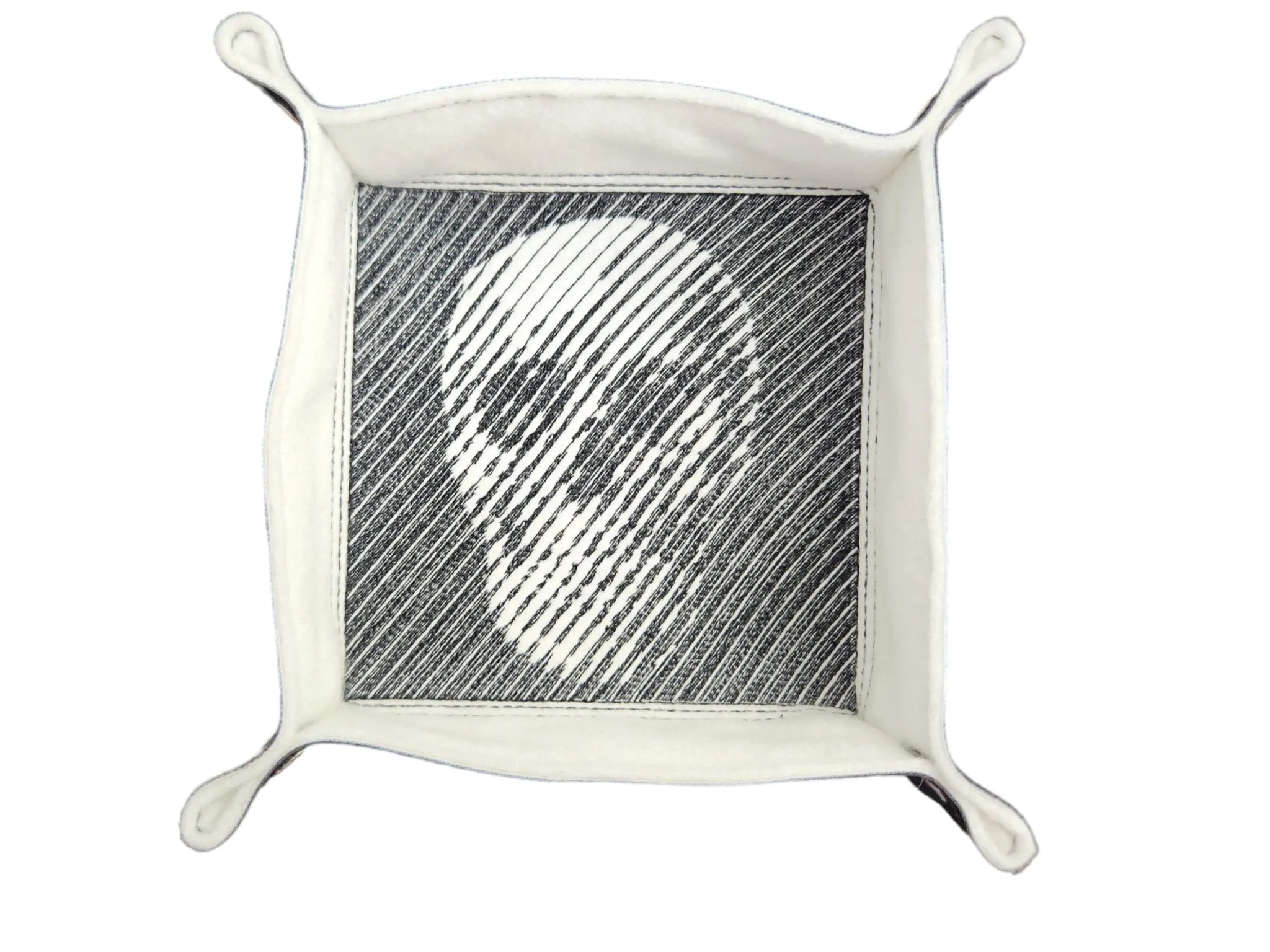 Skull dice tray